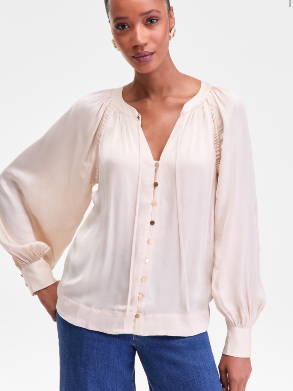 Light Cream Button-Front Balloon Sleeve Women’s Blouse